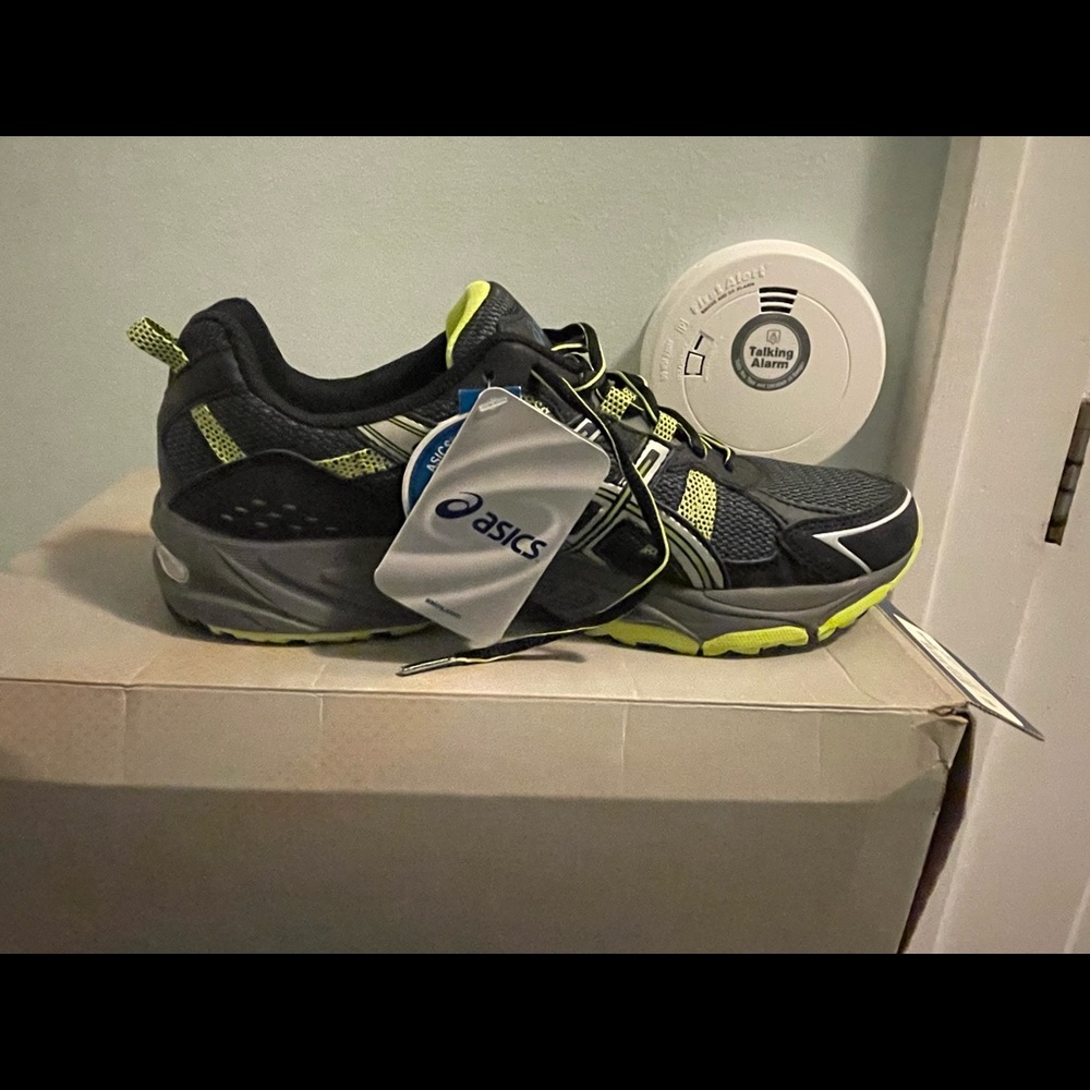 ASICS men’s sneakers